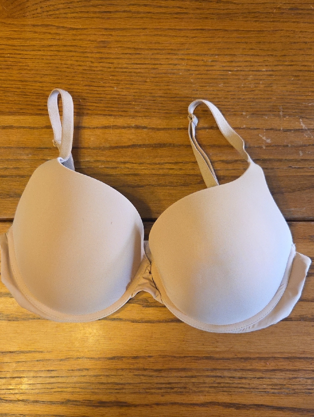 Victoria's Secret Light Nude Molded T-Shirt Bra